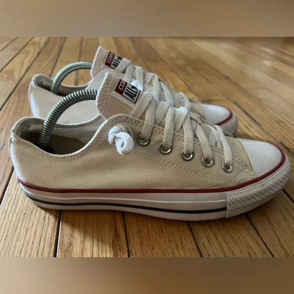 Converse All Star Chuck Taylor Ivory White Canvas 3J256 Sneakers Shoes Women’s 8 - Picture 1 of 7